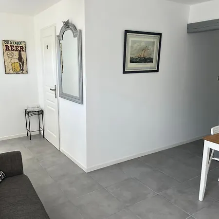 Charmante Maison - Idealement Situee Feriehus